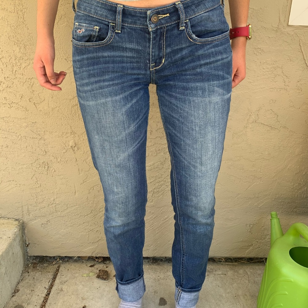 Hollister Super Skinny 3 Short Low Rise Dark Jeans